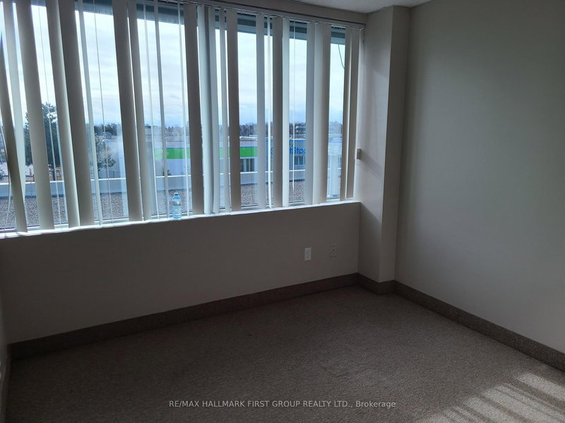 #14B - 1815 Ironstone Manr, Pickering, L1W 3W9 | Image 2