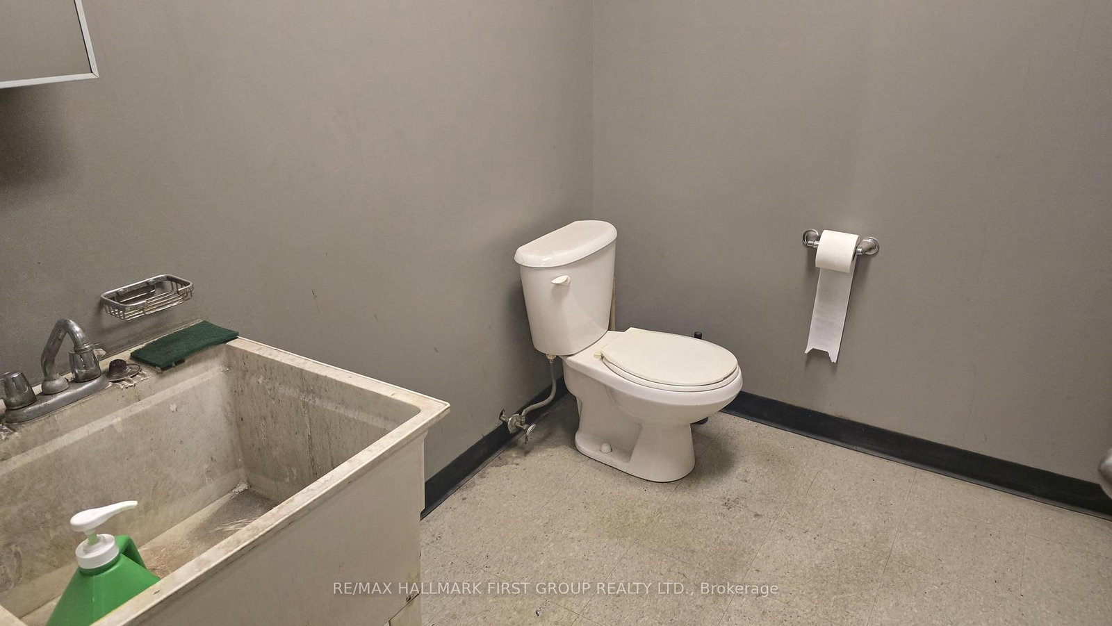 1845 Sandstone Manor, Unit 26 - Photo 3