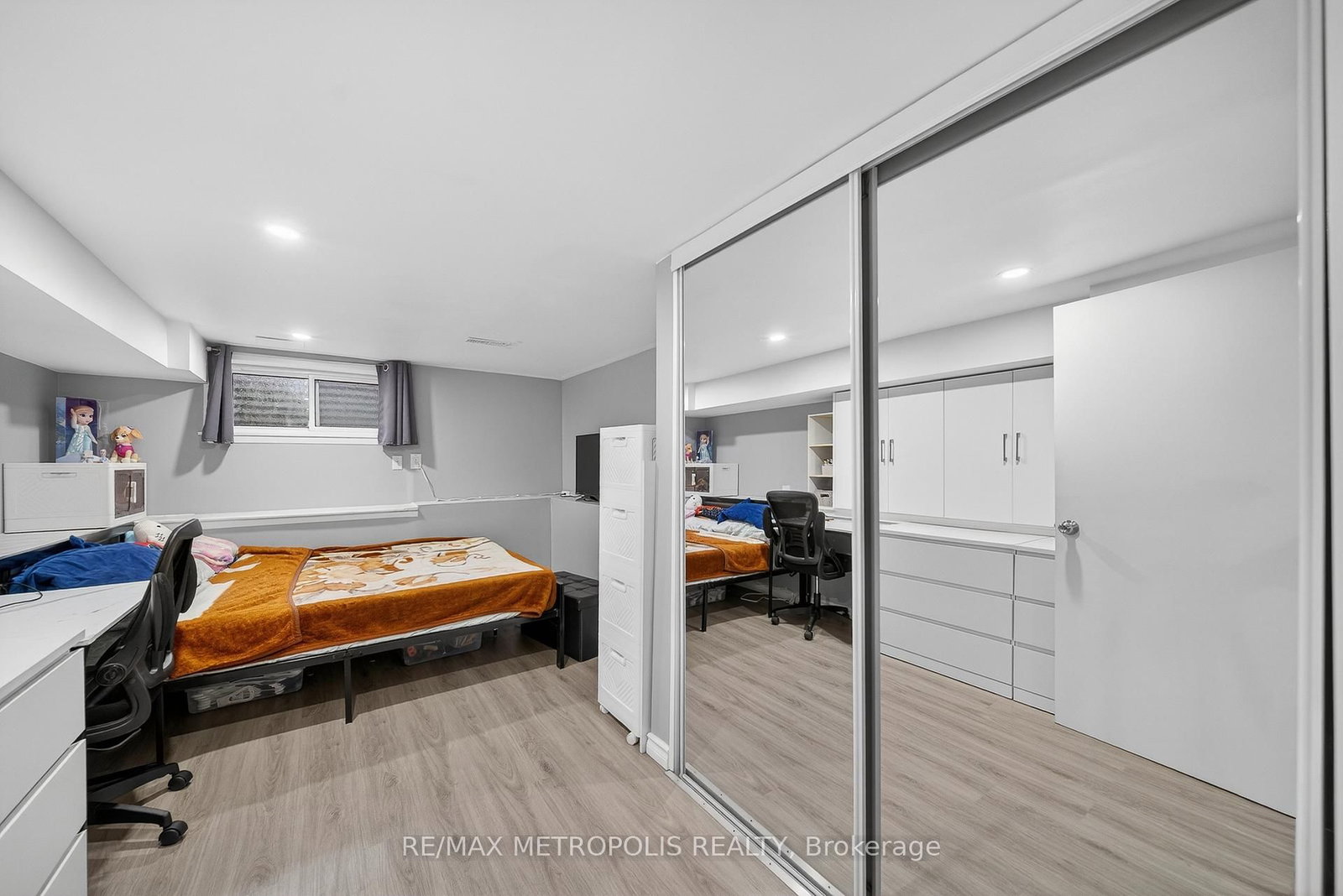 Detached House for sale at 91 Ellendale Drive, Toronto, Ontario, M1P 1N7 - Dorset Park - MLS: E12954216