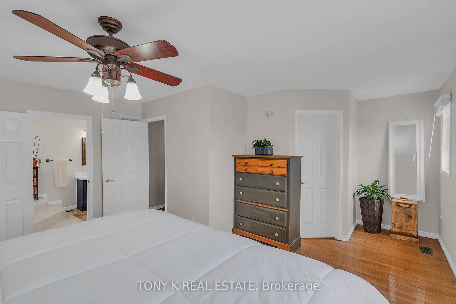 Detached House for sale at 27 Ingleborough Drive, Whitby, Ontario, L1N 8J9 - Blue Grass Meadows - MLS: E12954418