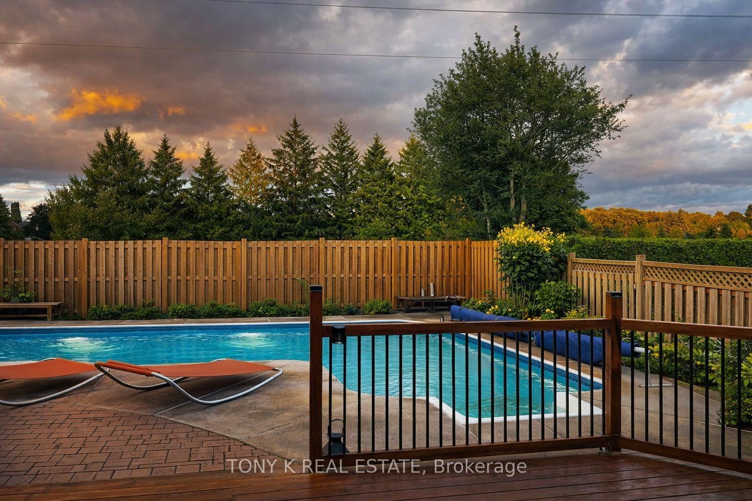 Detached House for sale at 27 Ingleborough Drive, Whitby, Ontario, L1N 8J9 - Blue Grass Meadows - MLS: E12954418