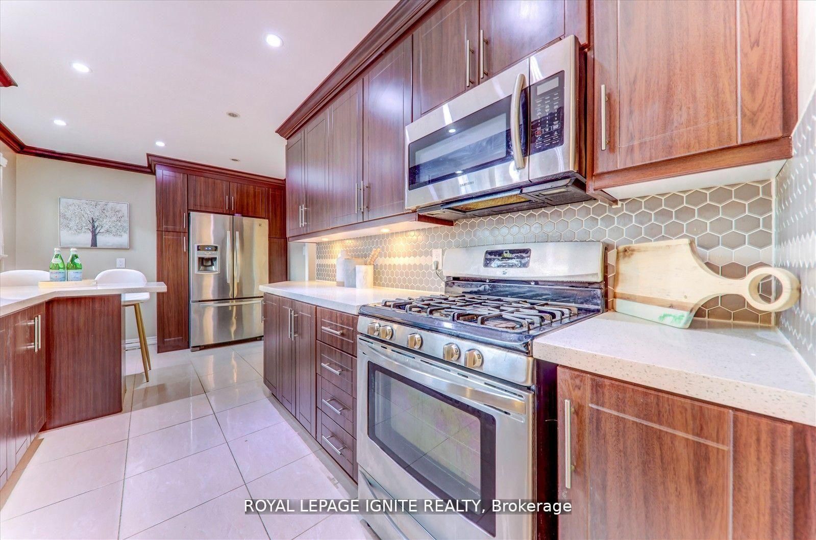 Detached House for lease at Main-4010 Ellesmere Road, Toronto, Ontario, M1C 1J2 - Highland Creek - MLS: E12954492