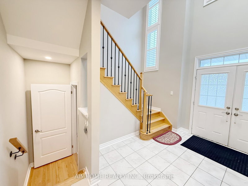 1808 Jack Glenn St, Oshawa, L1K 0W3 | Image 3