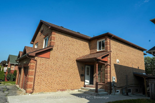 17 Lenthall Avenue
