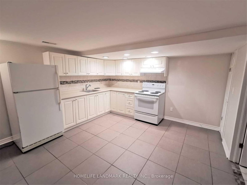 727 Hewson Drive