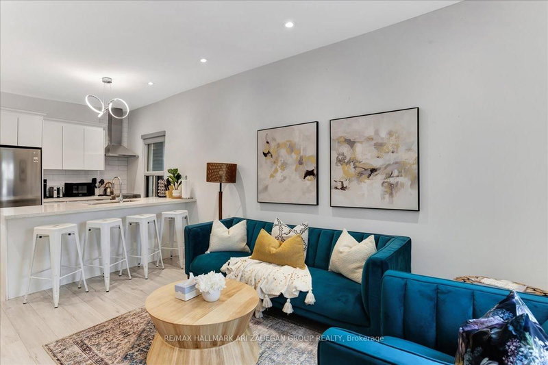 home for lease on Main Fl-138 Booth Avenue