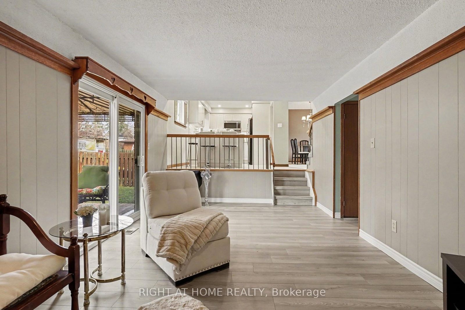 Detached House for sale at 4 Falcon Court, Whitby, Ontario, L1N 6V5 - Blue Grass Meadows - MLS: E12955796