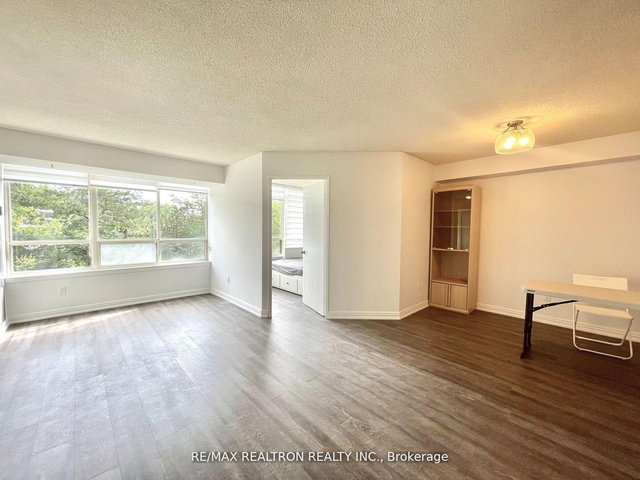 206 - 5 Greystone Walk Drive