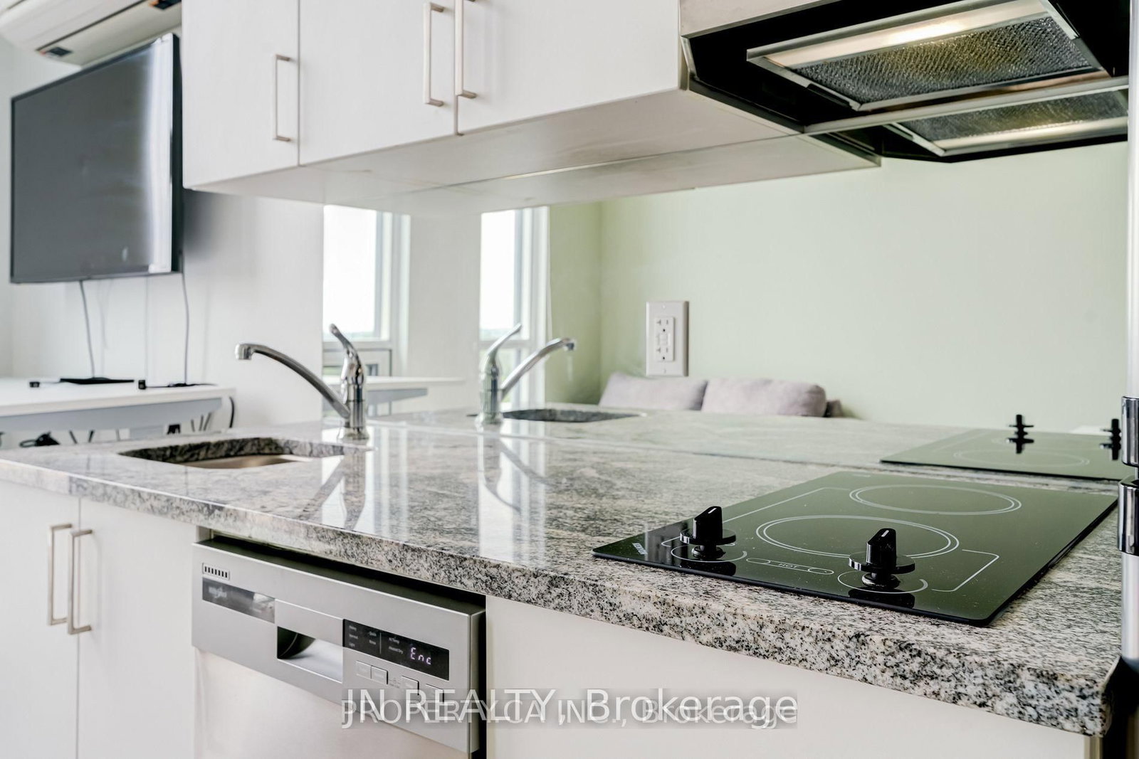 1900 Simcoe St Street N, Unit 642 - Photo 5