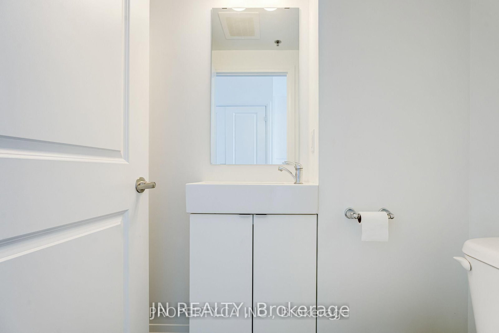 1900 Simcoe St Street N, Unit 642 - Photo 6