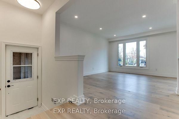 Main - 16 Stephenfrank Road