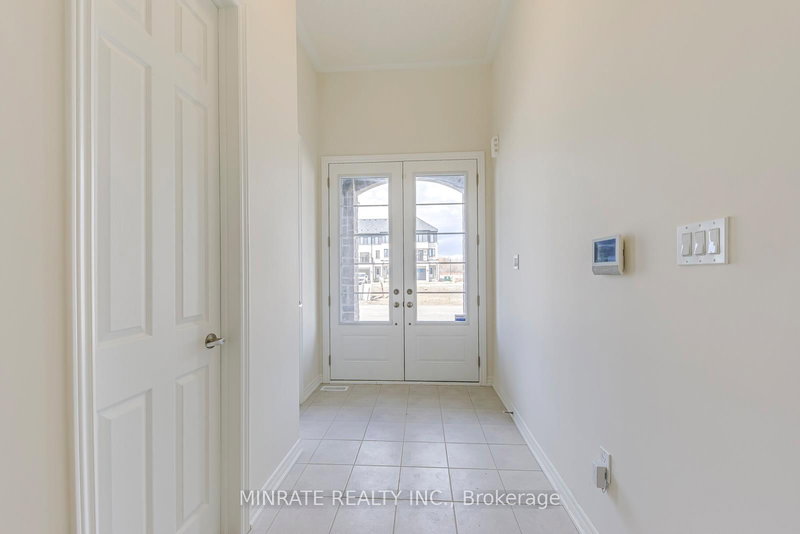 681 Catalina Manr, Pickering, L1X 0V1 | Image 3