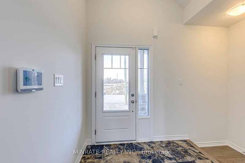 679 Catalina Manr, Pickering, L1X 0V2 | Image 3