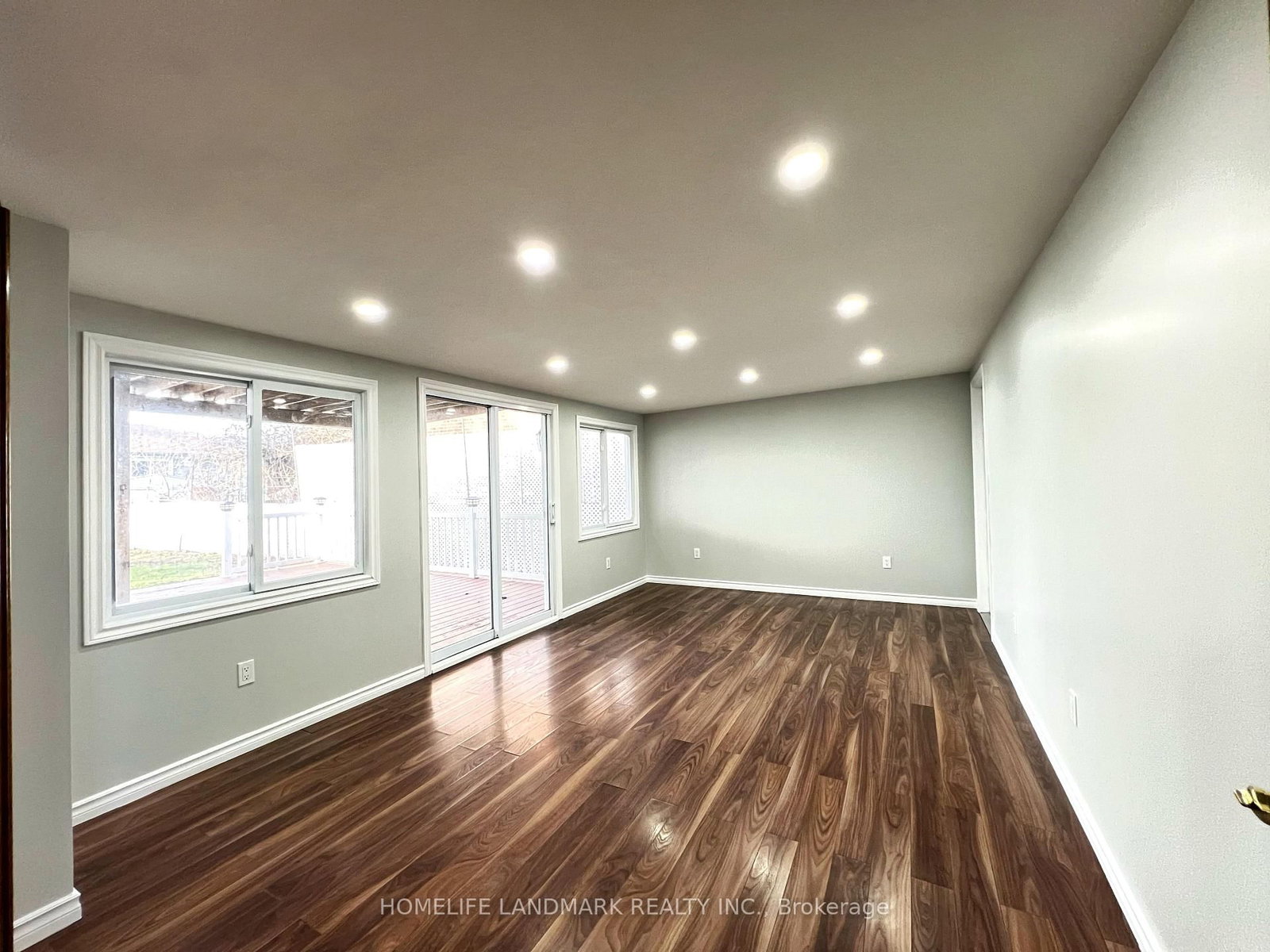 Detached House for sale at 4 Ferncrest Gate, Toronto, Ontario, M1W 1C2 - L'Amoreaux - MLS: E12956546