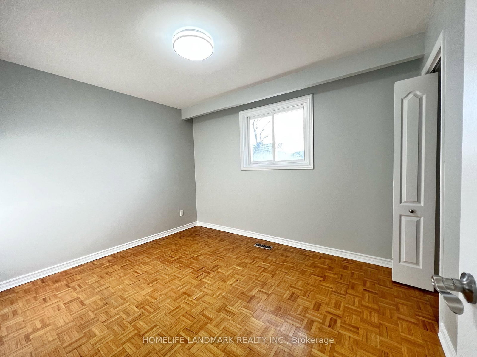 Detached House for sale at 4 Ferncrest Gate, Toronto, Ontario, M1W 1C2 - L'Amoreaux - MLS: E12956546