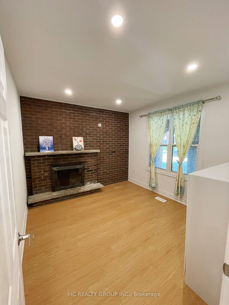 Main - 48 Torrens Ave, Toronto, M4K 2H8 | Image 3