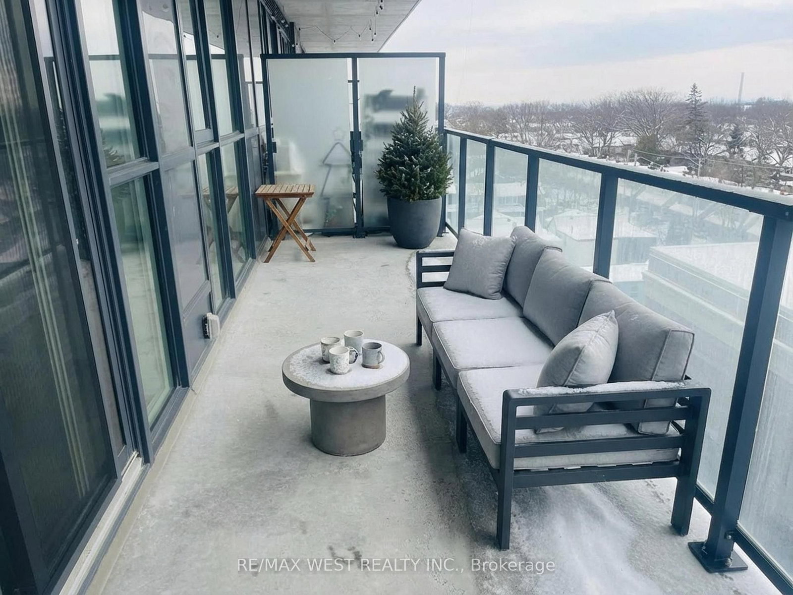 Condo for lease at 701-2369 Danforth Avenue, Toronto, Ontario, M4C 0B1 - East End-Danforth - MLS: E12956862