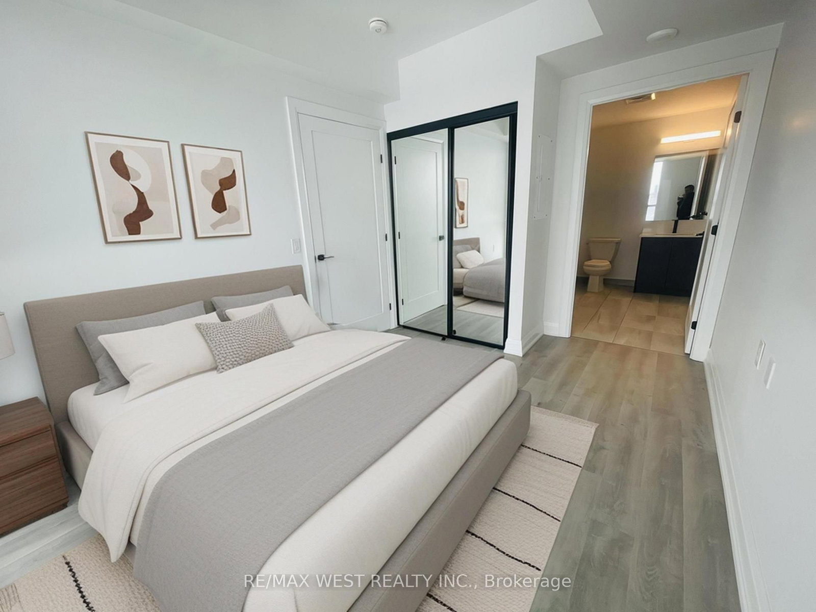 Condo for lease at 701-2369 Danforth Avenue, Toronto, Ontario, M4C 0B1 - East End-Danforth - MLS: E12956862