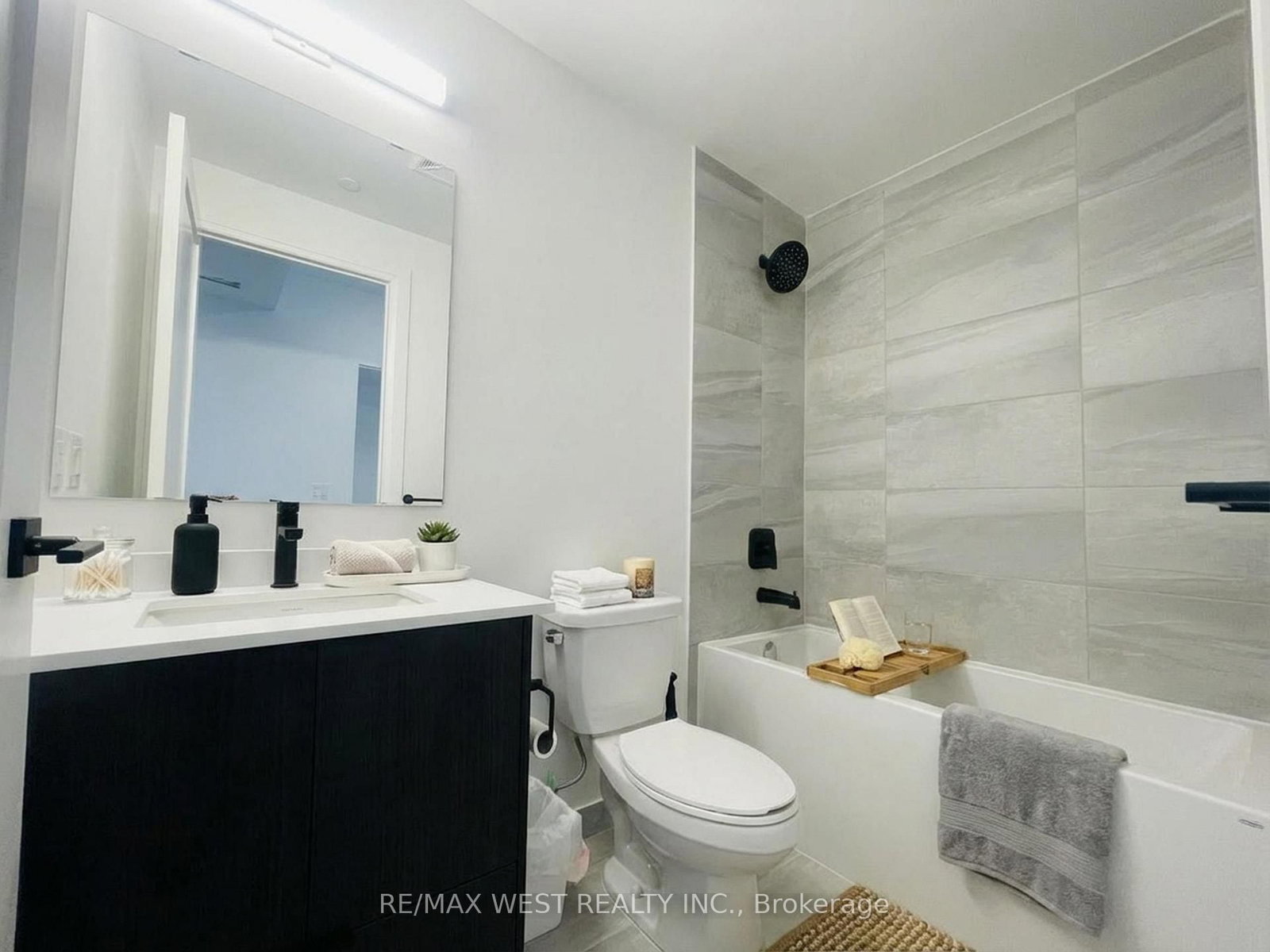 Condo for lease at 701-2369 Danforth Avenue, Toronto, Ontario, M4C 0B1 - East End-Danforth - MLS: E12956862