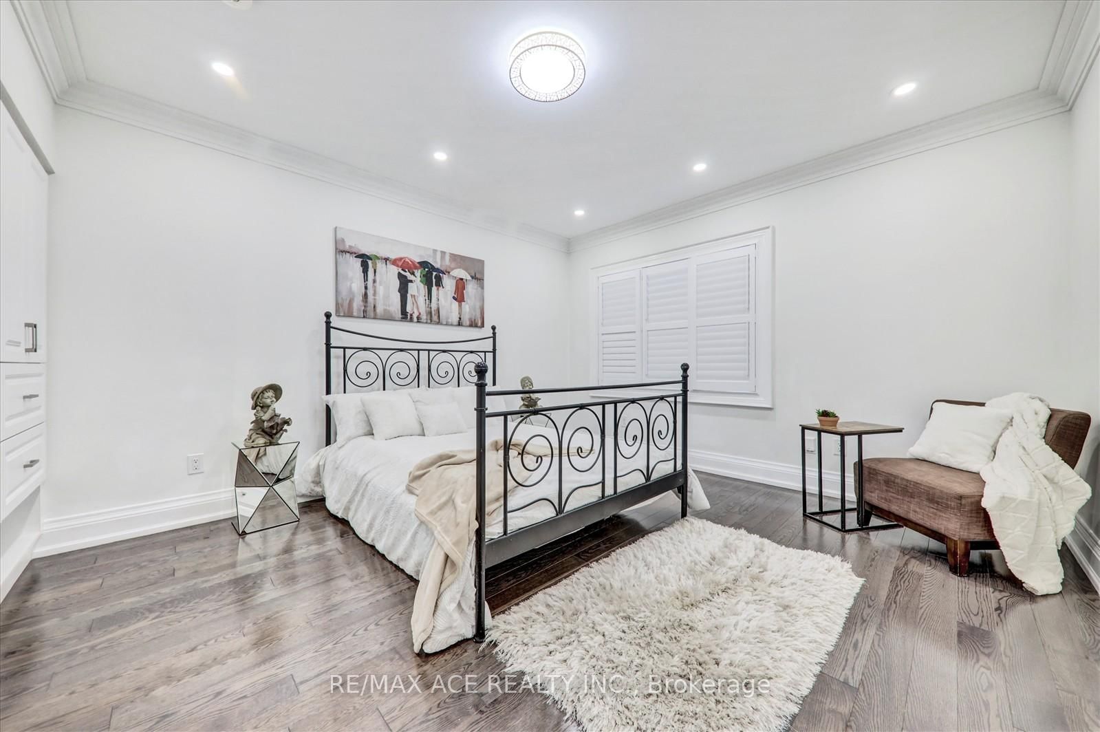 Detached House for sale at 71 Lillington Avenue, Toronto, Ontario, M1N 3K6 - Birchcliffe-Cliffside - MLS: E12956966