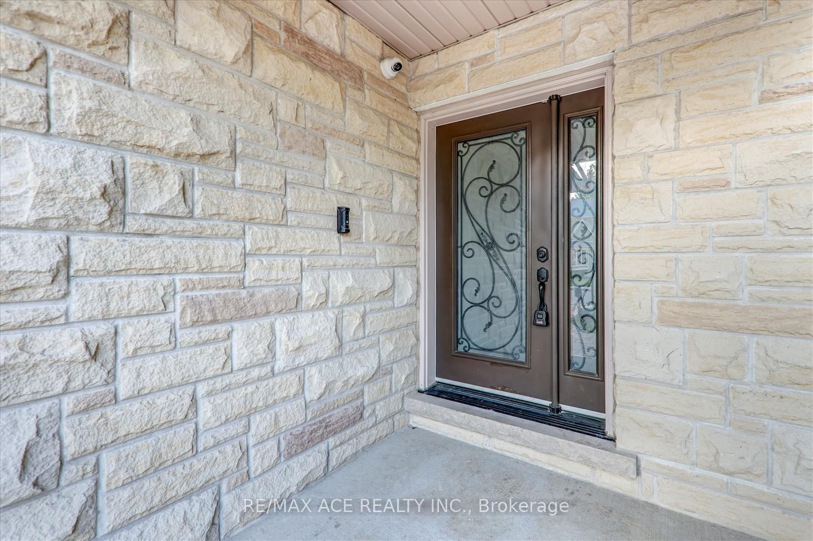 Detached House for sale at 71 Lillington Avenue, Toronto, Ontario, M1N 3K6 - Birchcliffe-Cliffside - MLS: E12956966