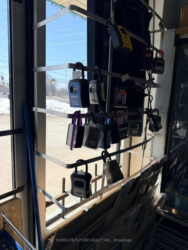 1807 - 5 Greystone Walk Drive