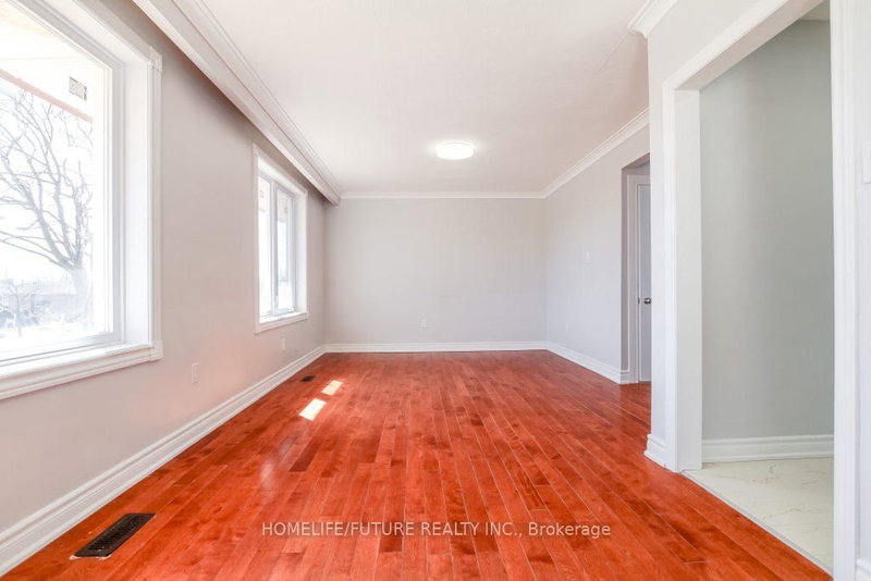 Main - 90 Mountland Dr, Toronto, M1G 2P1 | Image 3