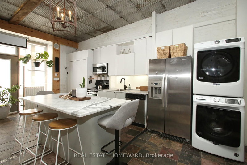 147 Boston Ave, Toronto, M4M 2T8 | Image 3