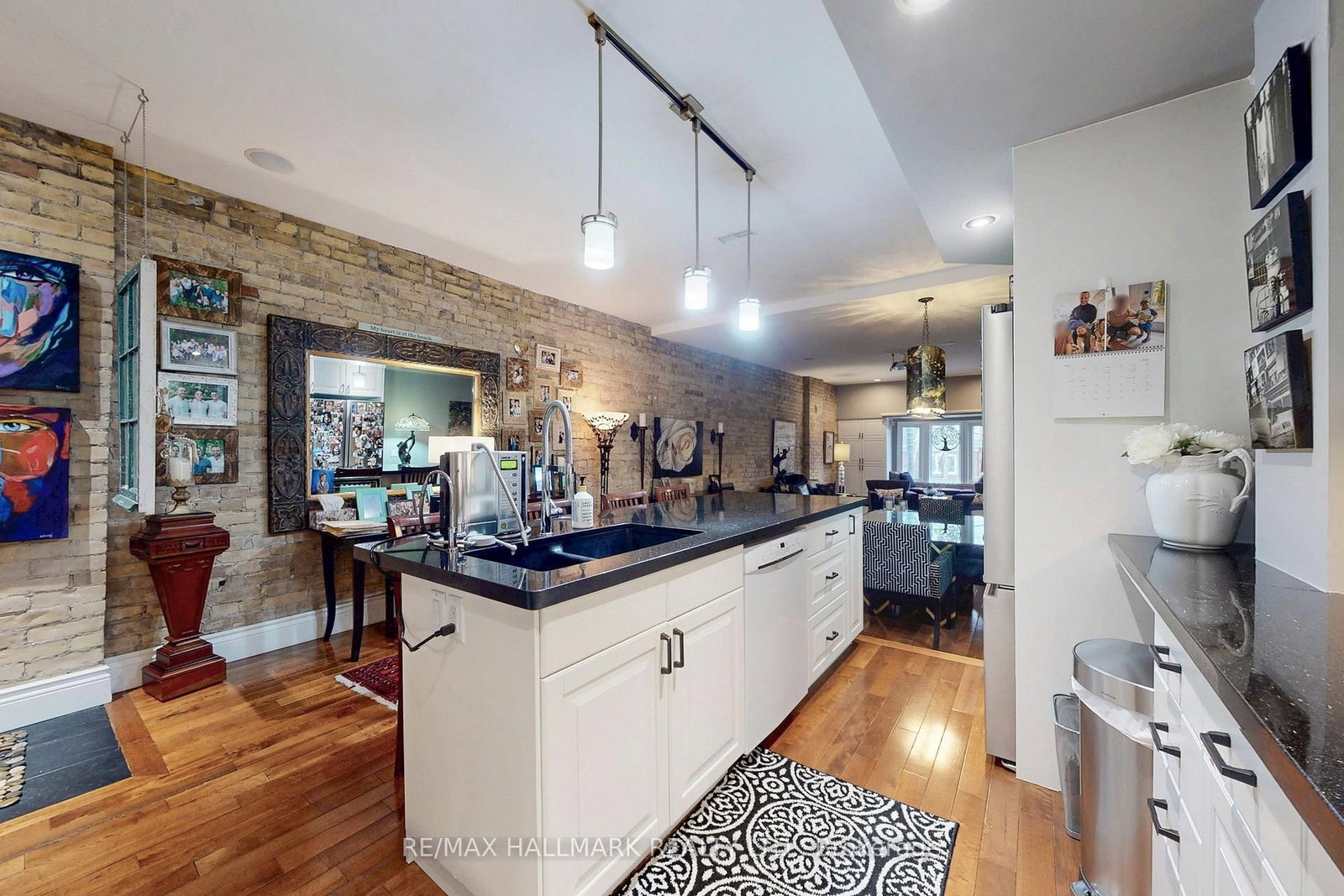 2184 Queen Street E - Photo 16