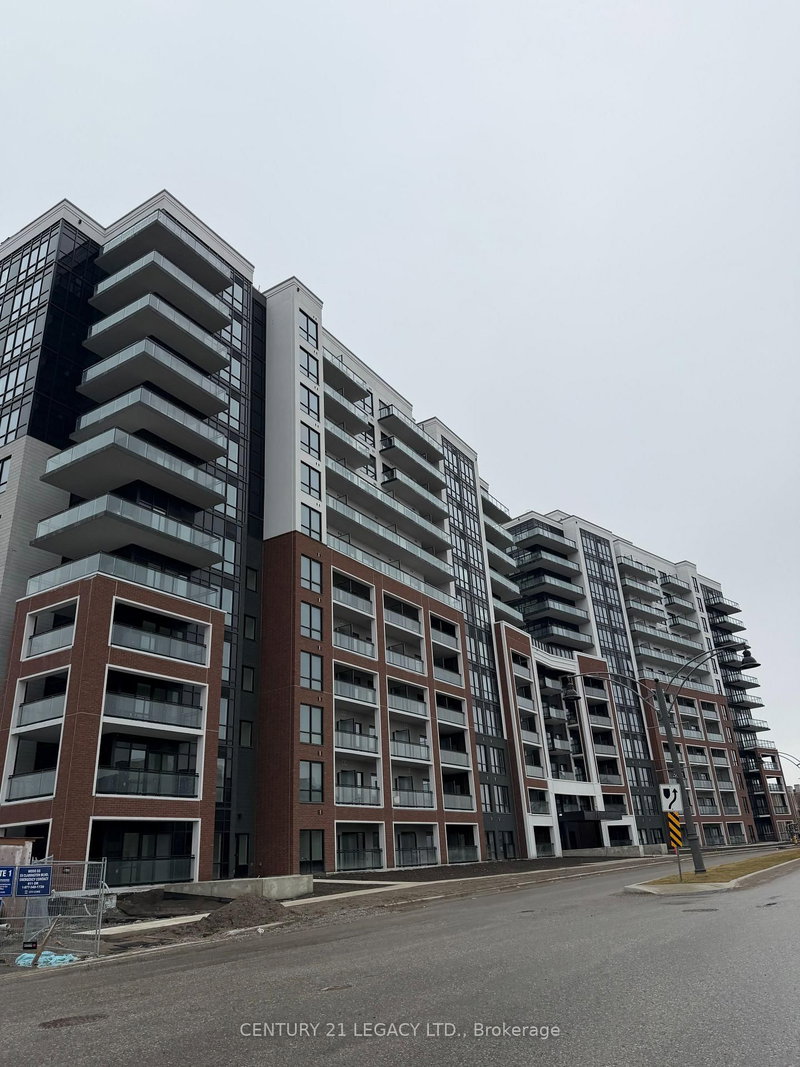 home for lease on 1105-51 Clarington Avenue