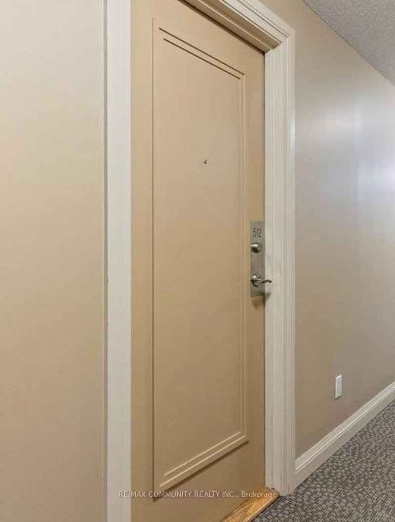 home for lease on 512-3650 Kingston Road