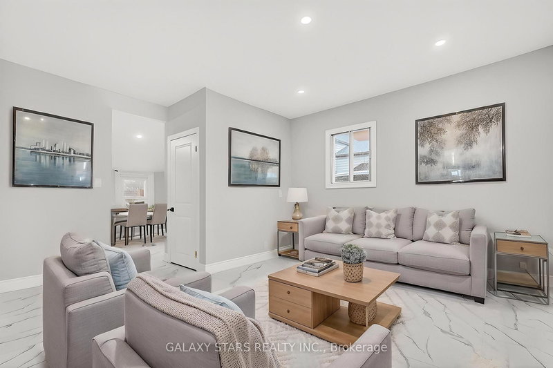 70 William St W, Oshawa, L1G 1K2 | Image 2