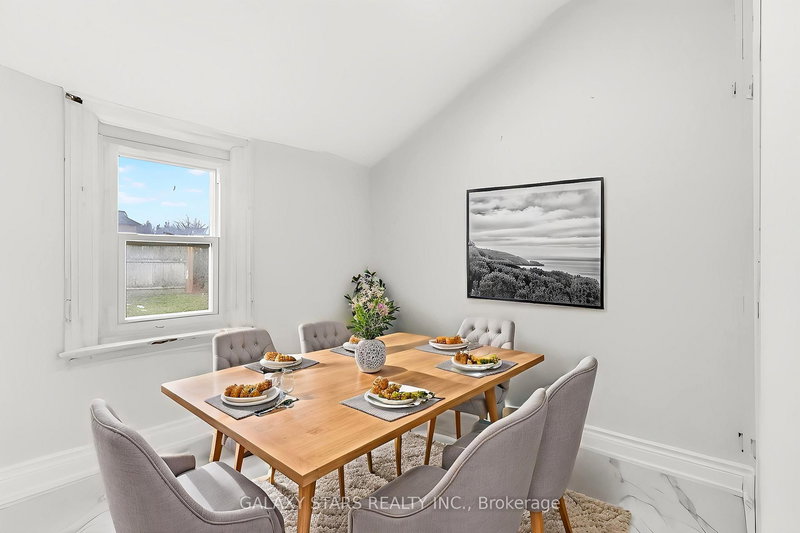 70 William St W, Oshawa, L1G 1K2 | Image 3