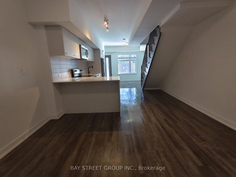 119 - 10 Echo Pt, Toronto, M1W 2L2 | Image 2