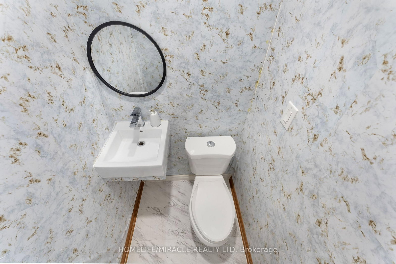 Detached House for sale at 4 Greendowns Drive, Toronto, Ontario, M1M 2G7 - Scarborough Village - MLS: E12958060