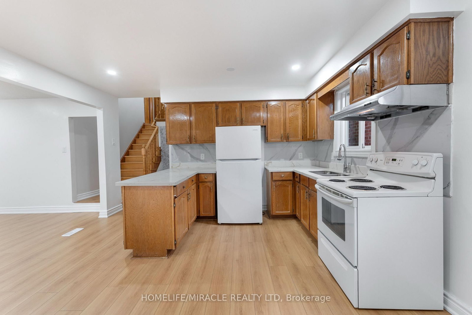 Detached House for sale at 4 Greendowns Drive, Toronto, Ontario, M1M 2G7 - Scarborough Village - MLS: E12958060