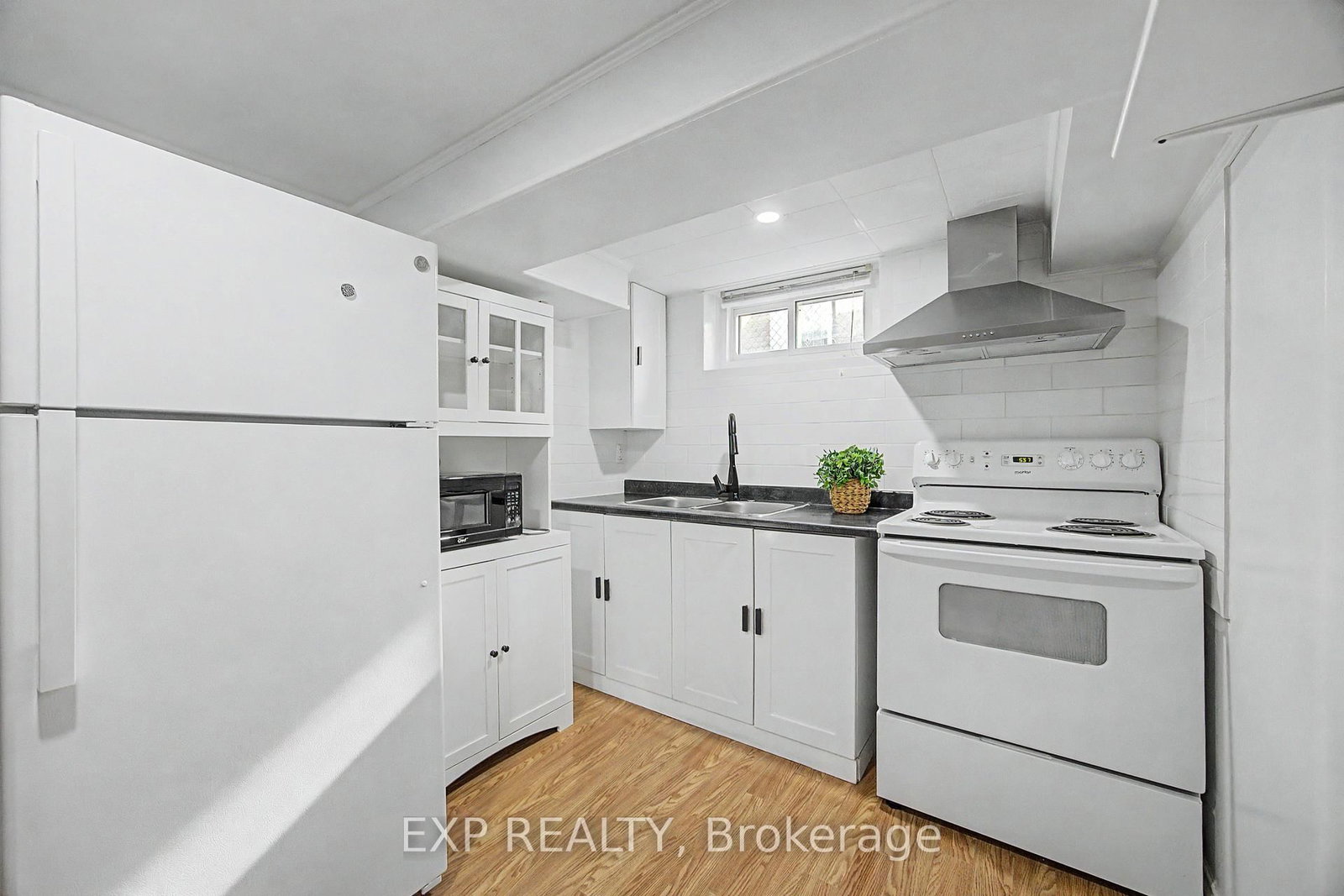 Detached House for sale at 43 Yorkshire Road, Toronto, Ontario, M1K 3B7 - Ionview - MLS: E12958162