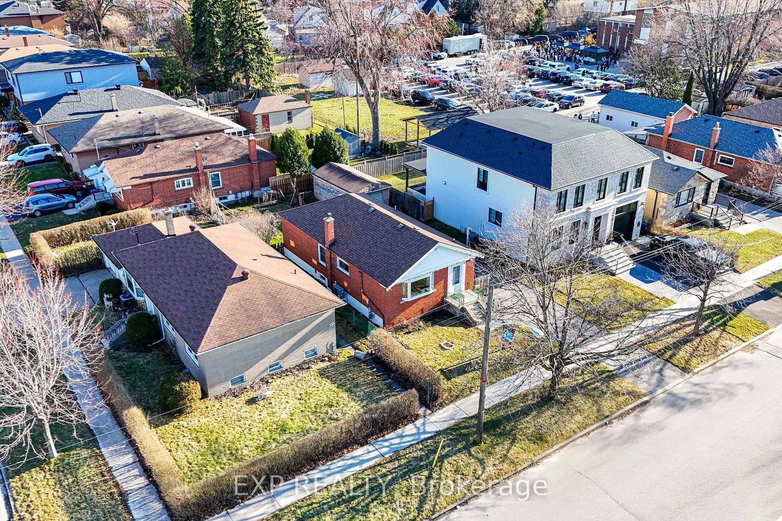 Detached House for sale at 43 Yorkshire Road, Toronto, Ontario, M1K 3B7 - Ionview - MLS: E12958162