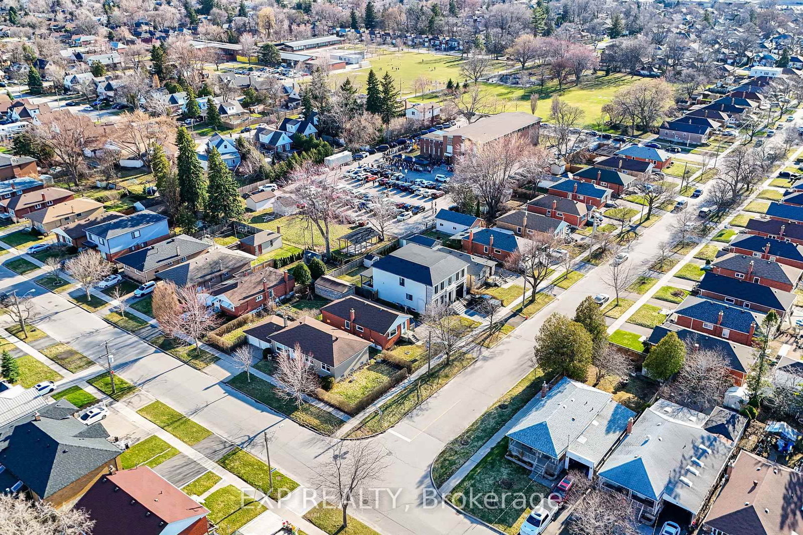 Detached House for sale at 43 Yorkshire Road, Toronto, Ontario, M1K 3B7 - Ionview - MLS: E12958162