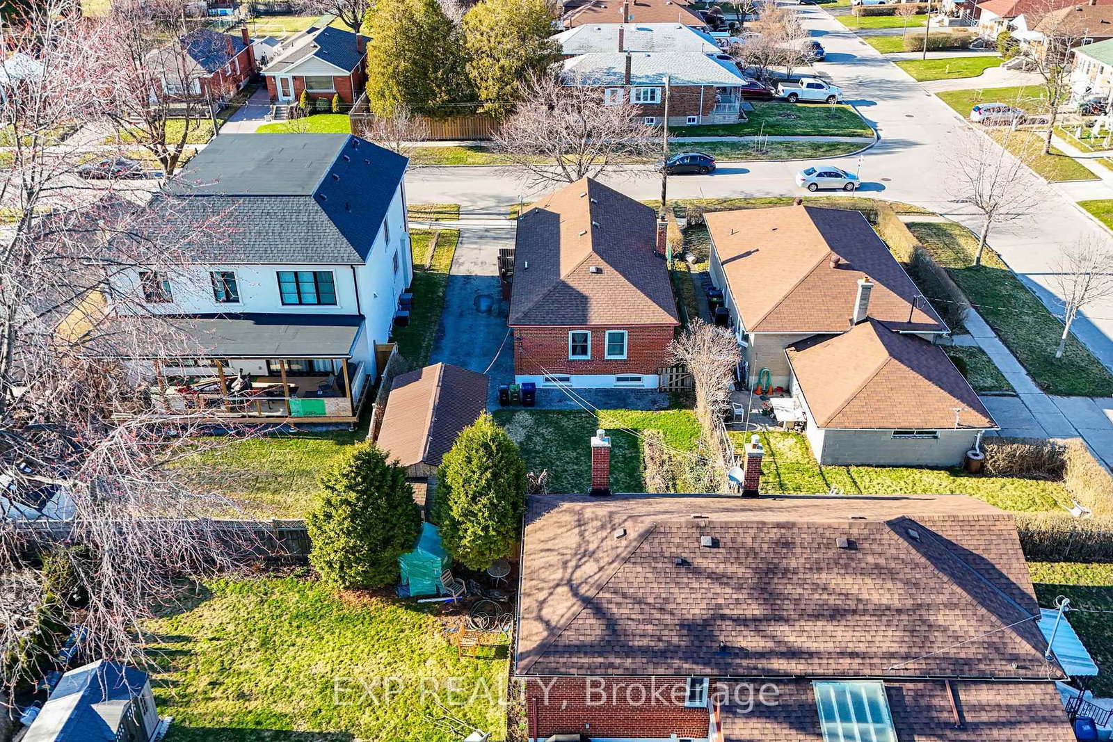 Detached House for sale at 43 Yorkshire Road, Toronto, Ontario, M1K 3B7 - Ionview - MLS: E12958162