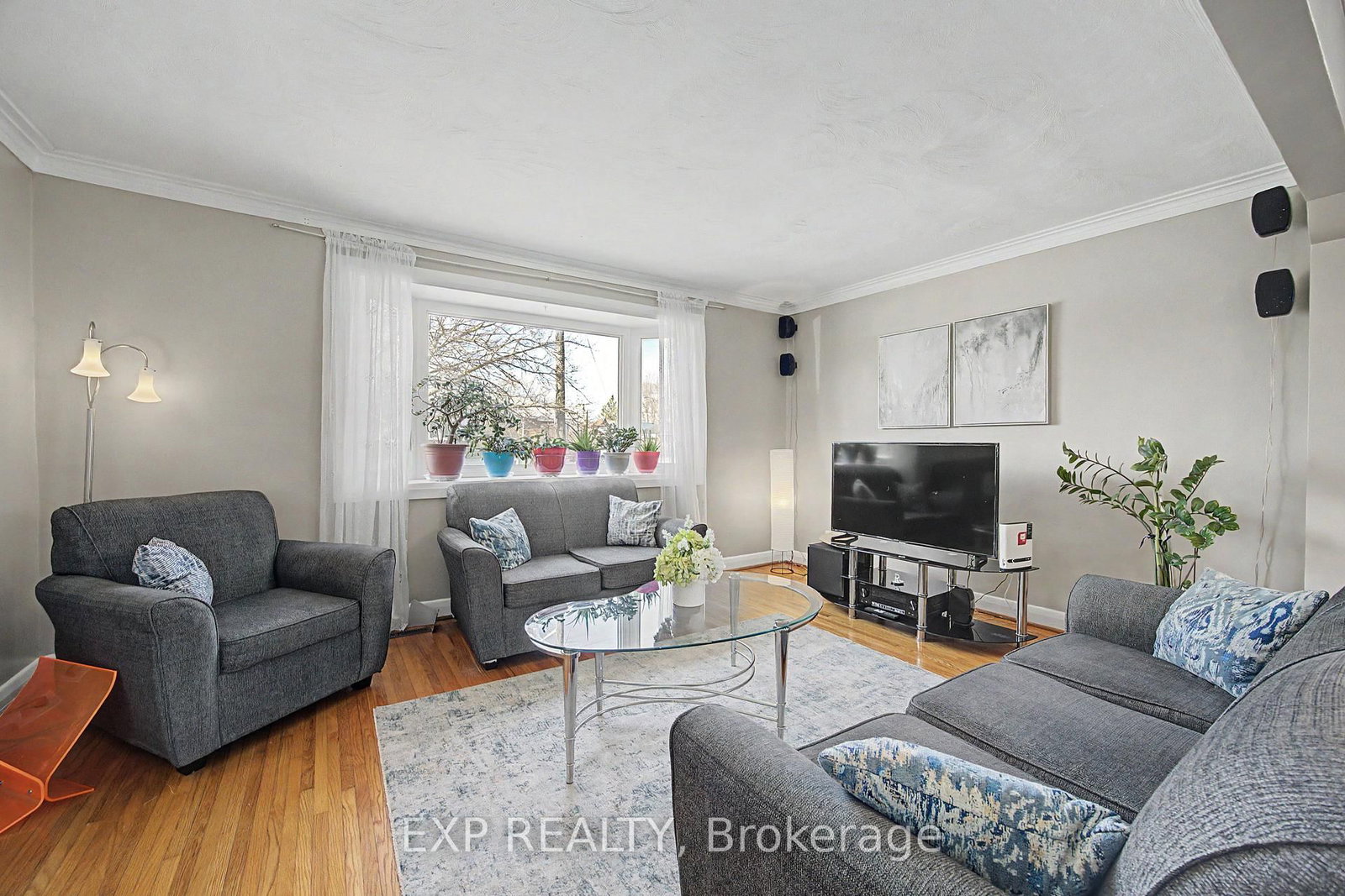 Detached House for sale at 43 Yorkshire Road, Toronto, Ontario, M1K 3B7 - Ionview - MLS: E12958162