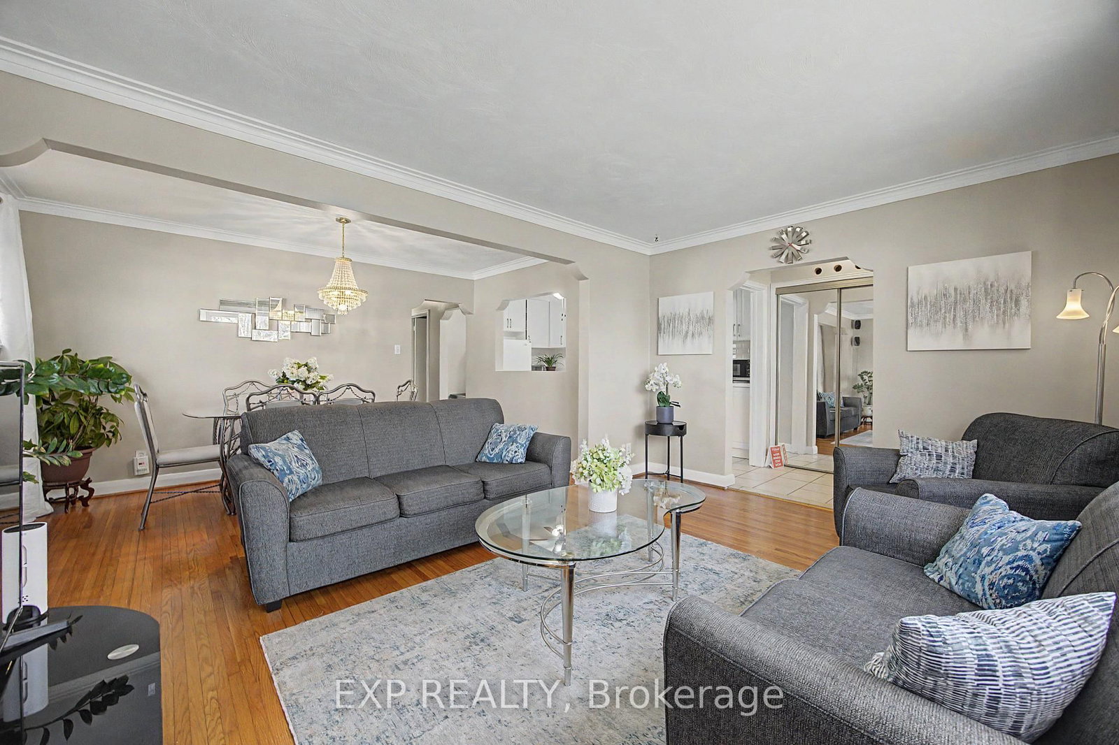 Detached House for sale at 43 Yorkshire Road, Toronto, Ontario, M1K 3B7 - Ionview - MLS: E12958162