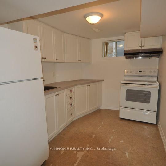 Lower Level - 33 Wye Valley Rd, Toronto, M1P 2A5 | Image 2