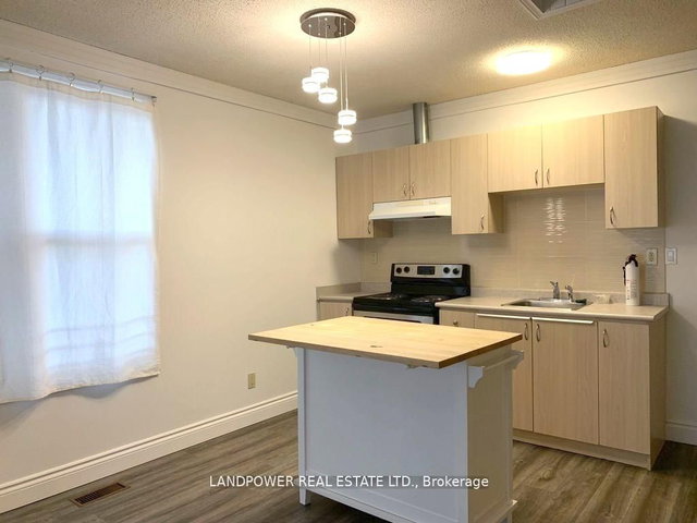 Front unit with basement - 178 Coleman Avenue