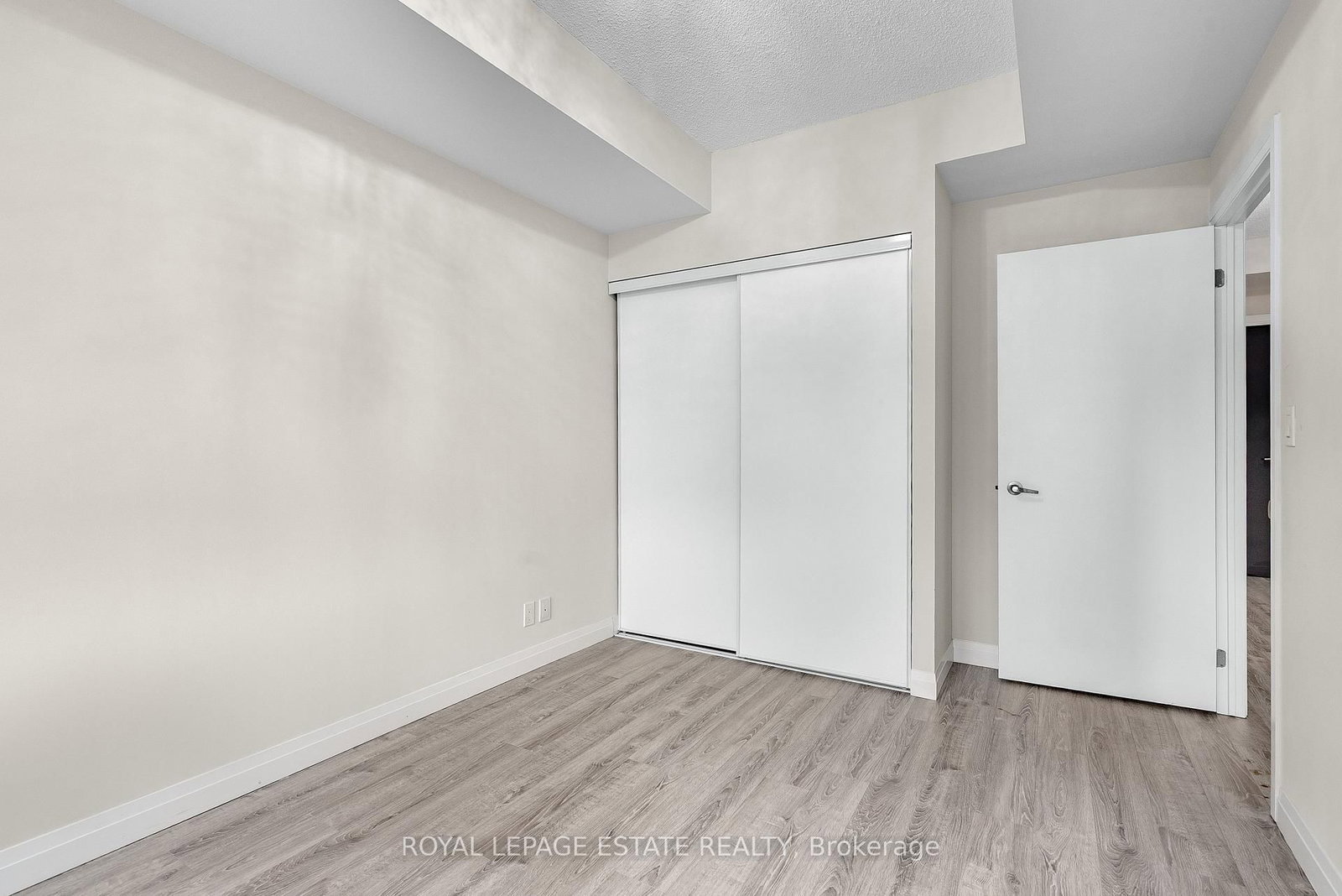 22 East Haven Drive, Unit 501 - Photo 14