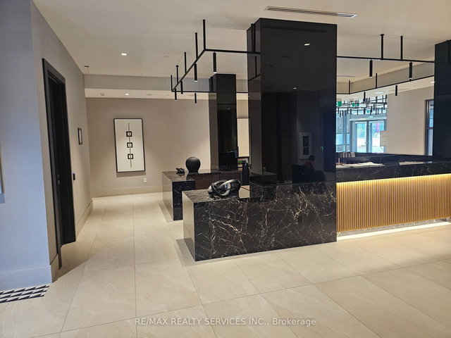 2604 - 2545 Simcoe Street E