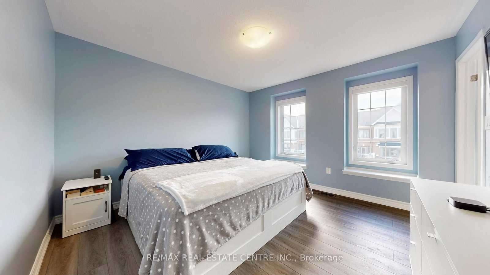 Townhouse for sale at 32 Bluegill Crescent, Whitby, Ontario, L1P 0E4 - Lynde Creek - MLS: E12958650