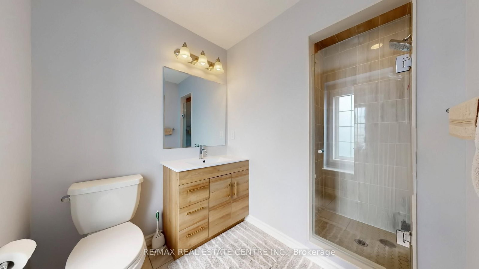 Townhouse for sale at 32 Bluegill Crescent, Whitby, Ontario, L1P 0E4 - Lynde Creek - MLS: E12958650