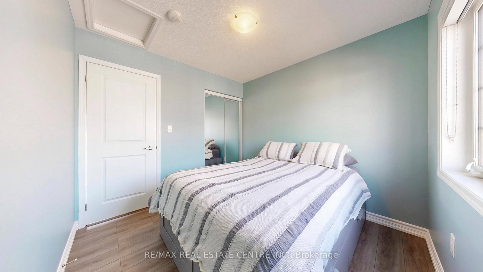 Townhouse for sale at 32 Bluegill Crescent, Whitby, Ontario, L1P 0E4 - Lynde Creek - MLS: E12958650