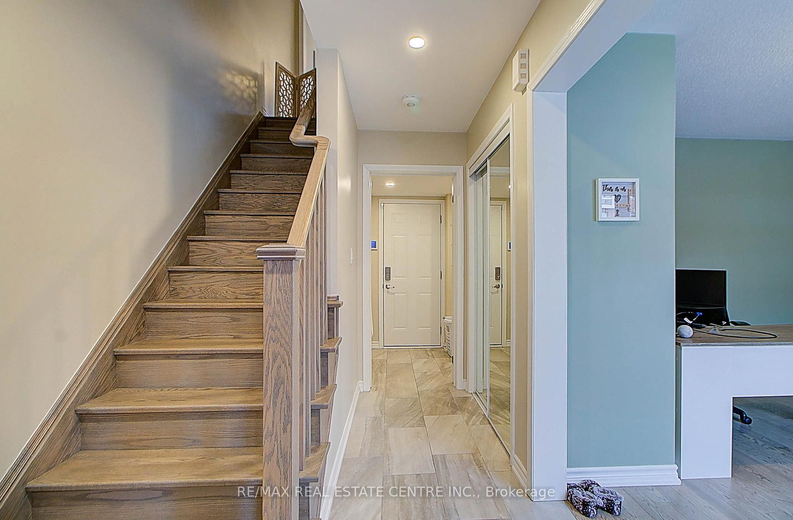 Townhouse for sale at 32 Bluegill Crescent, Whitby, Ontario, L1P 0E4 - Lynde Creek - MLS: E12958650